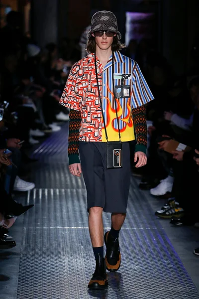 Look 33